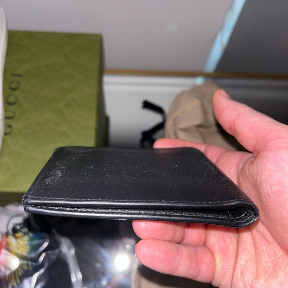 Saint Laurent Monogram East/West Wallet - Picture 6 of 7